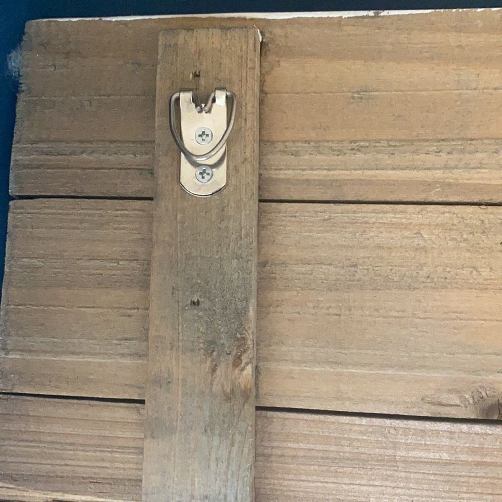 Wooden “New York” Sign - Picture 4 of 4